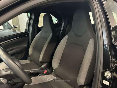 Toyota Aygo X 1.0 Active 72cv 5porte Nero usata Caravaggio