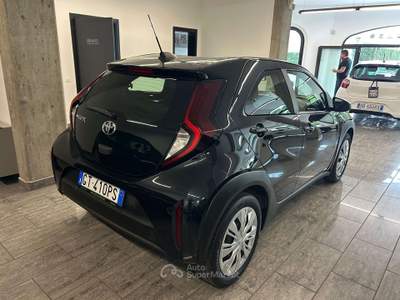 Toyota Aygo X 1.0 Active 72cv 5porte Nero usata Caravaggio