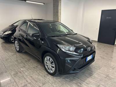Toyota Aygo X 1.0 Active 72cv 5porte Nero usata Caravaggio