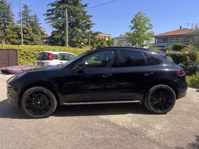 Porsche Macan Macan 3.0d S 250cvFULL FULL Nero usata Castellalto