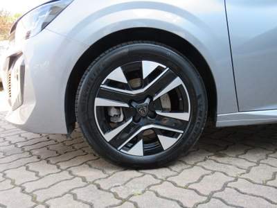 Peugeot 208 PureTech 100 S&S 5 porte Allure Argento usata Seregno