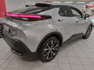 Toyota C-HR 1.8 FHEHV 140cv E-CVT Trend Automatica SUPER PROMO Argento usata LEGNANO