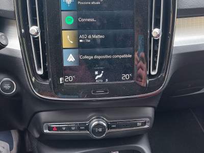 Volvo XC40 Volvo XC40 Momentum pro awd B4 Verde usata zanica