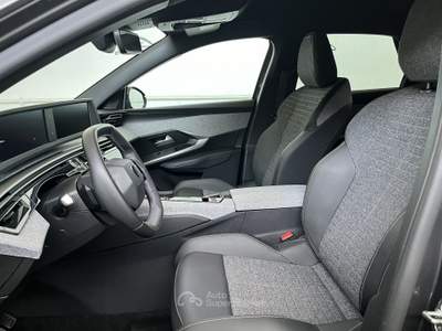 Peugeot 3008 3008 1.2 hybrid Allure 145cv e-dcs6 tua da 299,00 al mese Grigio usata San Giuseppe Vesuviano