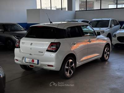 Suzuki Swift 1.2 Hybrid Top Allgrip 4WD Bianco usata Cuneo