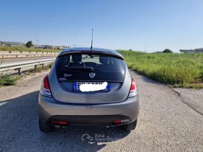 Lancia Ypsilon Unyca Grigio usata Gravina in Puglia
