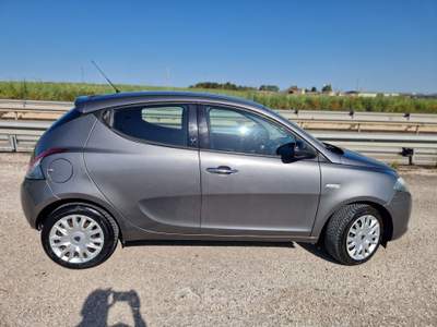 Lancia Ypsilon Unyca Grigio usata Gravina in Puglia