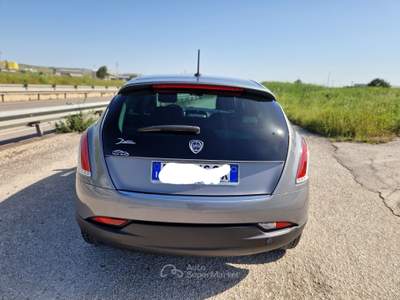 Lancia Delta DPF Gold Grigio usata Gravina in Puglia