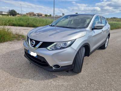 Nissan Qashqai 4WD Tekna Argento usata Gravina in Puglia