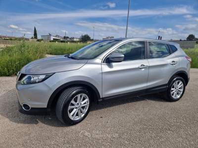 Nissan Qashqai 4WD Tekna Argento usata Gravina in Puglia