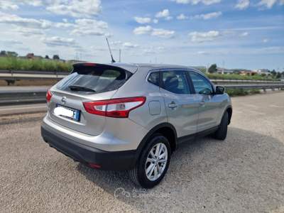Nissan Qashqai 4WD Tekna Argento usata Gravina in Puglia