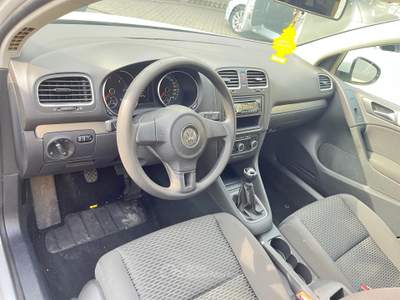 Volkswagen Golf Business 1.6 TDI 5p. Highline Bianco usata Varese
