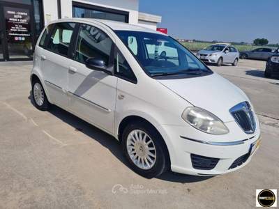 Lancia Musa 1.4 8V Ecochic 5th Avenue Bianco usata Casatisma