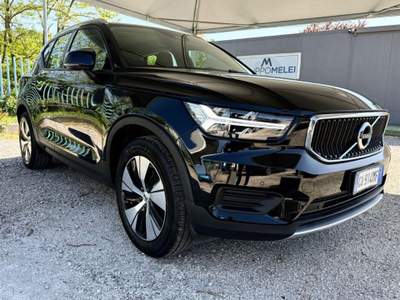Volvo XC40 T3 Momentum Pro usata cassino