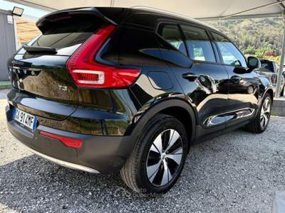Volvo XC40 T3 Momentum Pro usata cassino