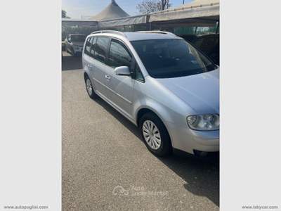 Volkswagen Touran Touran 2.0 TDI 136CV Highline Argento usata Zafferana Etnea
