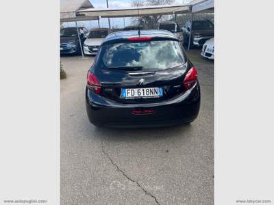 Peugeot 208 208 PureTech 82 5p. Allure Nero usata Zafferana Etnea