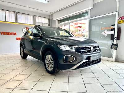 Volkswagen T-Roc T-Roc 2.0 TDI SCR 150 CV DSG Style UNIPRO*CERT*IVA DEDU Grigio usata Fonte Nuova