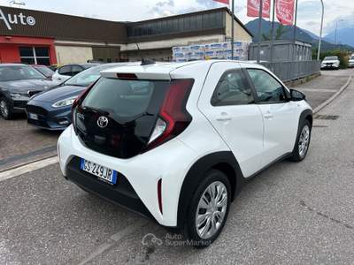 Toyota Aygo Aygo X 1.0 VVT-i 72 CV 5p. Active Bianco usata Lavis