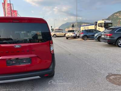 Ford Tourneo Courier Tourneo Courier 1.0 EcoBoost Active Rosso usata Lavis