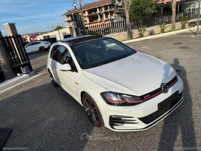 Volkswagen Golf Golf GTI Perf. 2.0 245CV TSI DSG 5p. BMT Bianco usata Melicucco