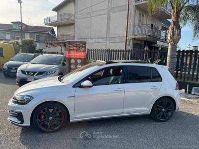 Volkswagen Golf Golf GTI Perf. 2.0 245CV TSI DSG 5p. BMT Bianco usata Melicucco