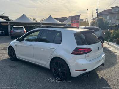Volkswagen Golf Golf GTI Perf. 2.0 245CV TSI DSG 5p. BMT Bianco usata Melicucco
