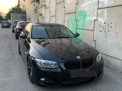 BMW Serie 3 320d Kit Mperformance 200cv originali da libretto Nero usata Inzago