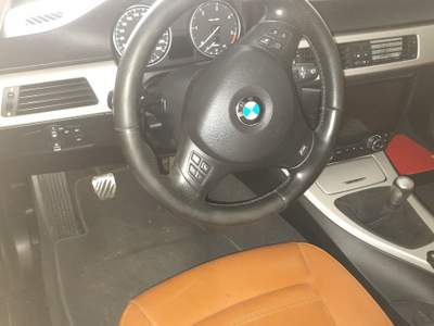 BMW Serie 3 320d Kit Mperformance 200cv originali da libretto Nero usata Inzago