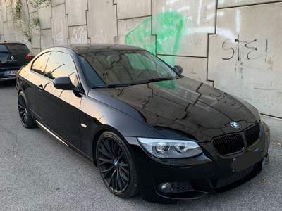 BMW Serie 3 320d Kit Mperformance 200cv originali da libretto Nero usata Inzago