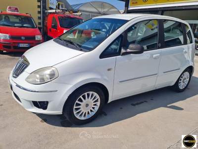 Lancia Musa Benzina/Gpl-Neopatentati-Anno 2012 Bianco usata Casatisma