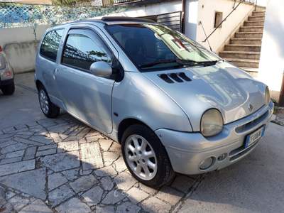 Renault Twingo Pronta all'uso, tagliandata e sempre tenuta in garage Argento usata Sulmona