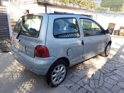 Renault Twingo Pronta all'uso, tagliandata e sempre tenuta in garage Argento usata Sulmona