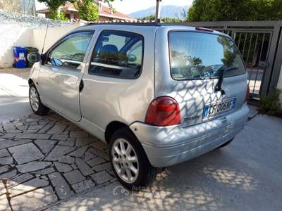 Renault Twingo Pronta all'uso, tagliandata e sempre tenuta in garage Argento usata Sulmona