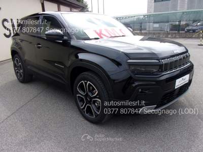 Jeep Avenger 1.2 Turbo 110 CV e-HYBRID Summit AUTOMATICA Nero usata SECUGNAGO