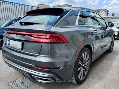 Audi Q8 50 TDI 286 CV quattro tiptronic Sport Grigio usata Castellammare di Stabia
