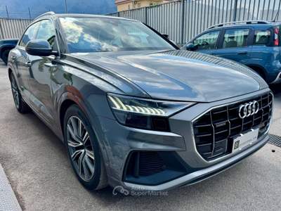 Audi Q8 50 TDI 286 CV quattro tiptronic Sport Grigio usata Castellammare di Stabia