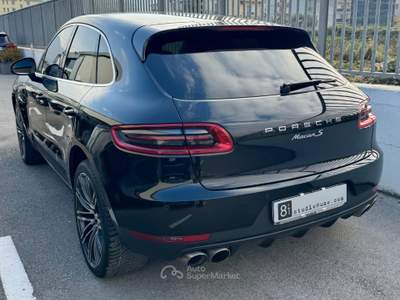 Porsche Macan 3.0 S Diesel Nero usata Castellammare di Stabia