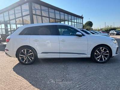 Audi Q7 Q7 50 TDI 286CV (IBRIDO) QUATTRO 2022 Bianco usata Santeramo in Colle