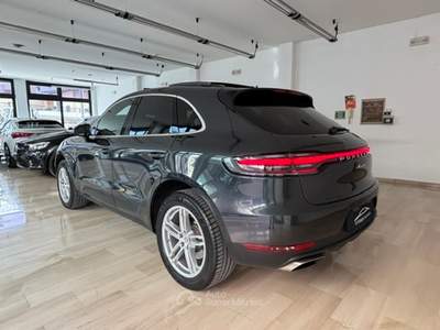 Porsche Macan 2.0 245cv pdk 2021 Grigio usata Santeramo in Colle