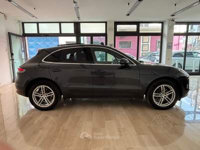 Porsche Macan 2.0 245cv pdk 2021 Grigio usata Santeramo in Colle