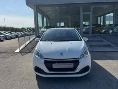 Peugeot 208 1° serie BlueHDi 75 5 porte Active Bianco usata San Gregorio Magno