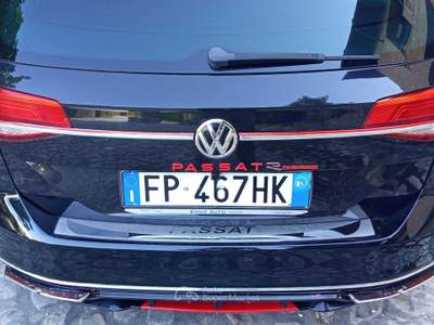 Volkswagen Passat allestimento R Perfomance Nero usata Gualdo Tadino