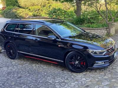 Volkswagen Passat allestimento R Perfomance Nero usata Gualdo Tadino