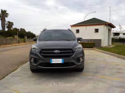 Ford Kuga 2.0 TDCI 180 CV S&S 4WD Powershift ST-Line Busines Grigio usata Gallipoli