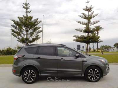 Ford Kuga 2.0 TDCI 180 CV S&S 4WD Powershift ST-Line Busines Grigio usata Gallipoli