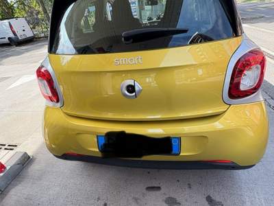 Smart ForFour Tenuta in box come nuova usata Corsico