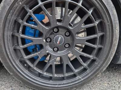 Volkswagen Golf R usata Albenga