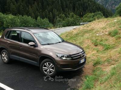 Volkswagen Tiguan VW Tiguan 4 Promotion, tenuta in box, gancio traino originale usata Fontainemore