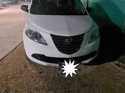 Lancia Ypsilon lancia ypsilon 1.3  Bianco usata Lavena Ponte Tresa